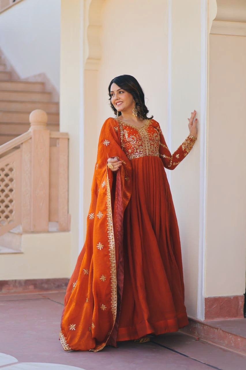 Robe terracotta & doré