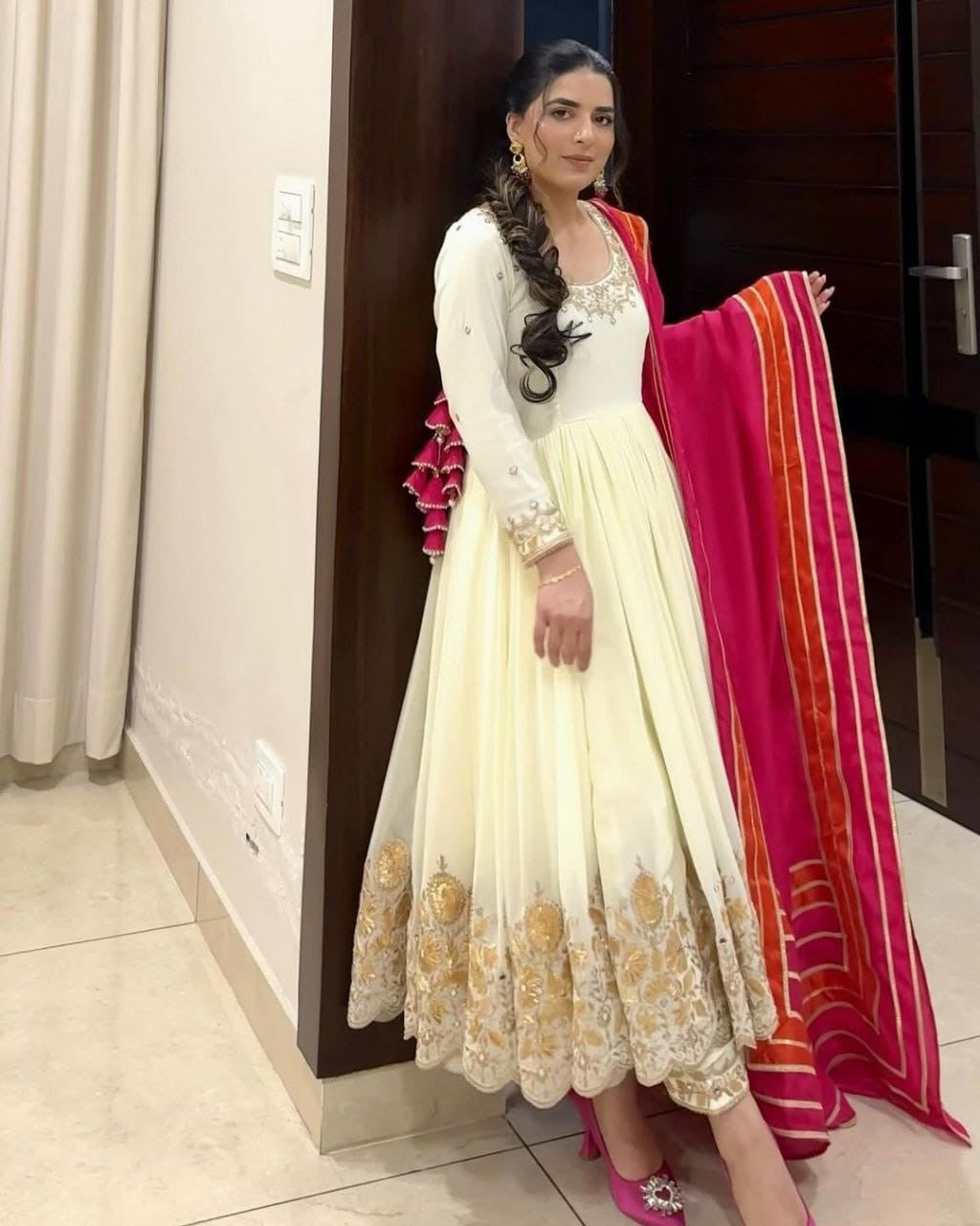 Robe indienne blanc cassé & doré