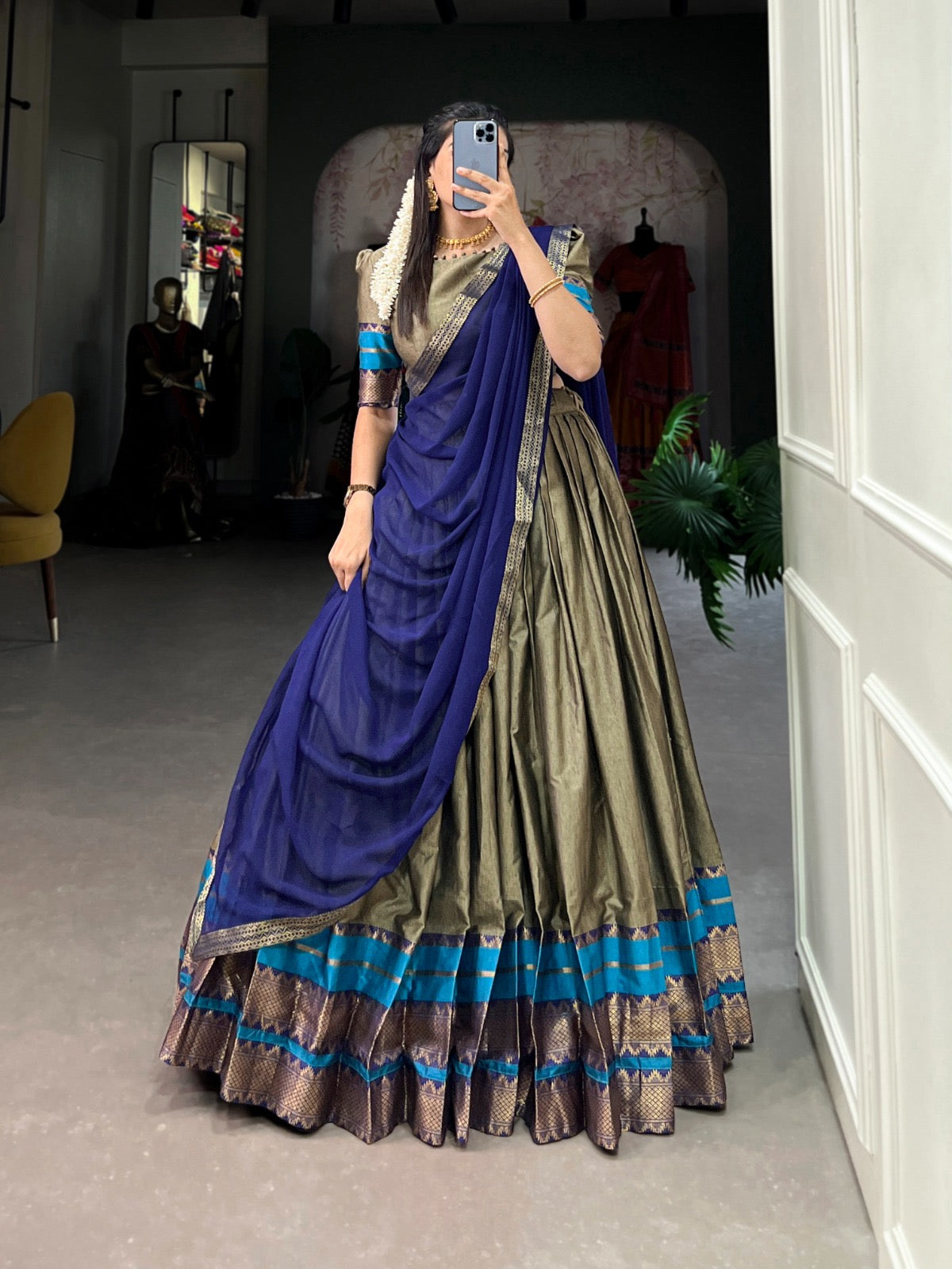 Lehenga gris & bleu