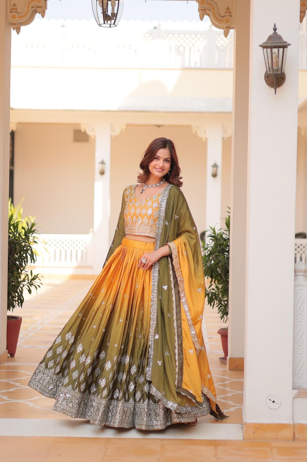 Lehenga jaune & vert
