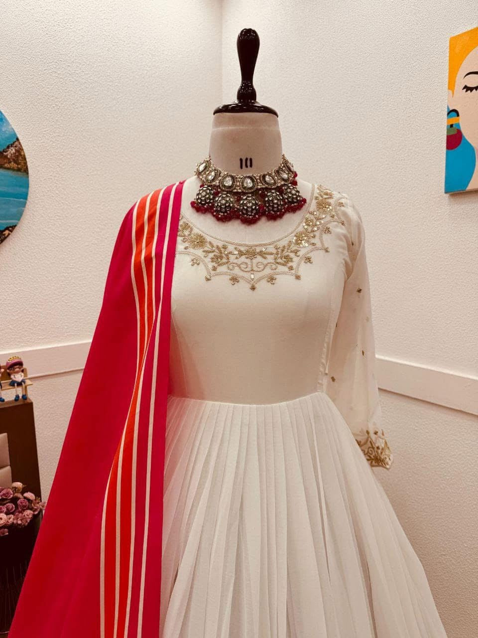 Robe indienne blanc cassé & doré
