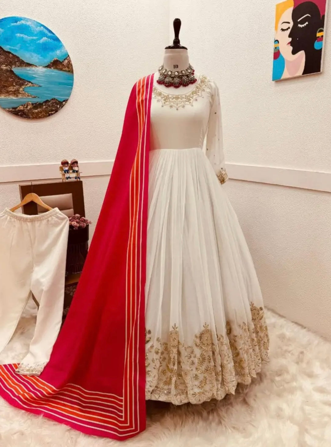 Robe indienne blanc cassé & doré
