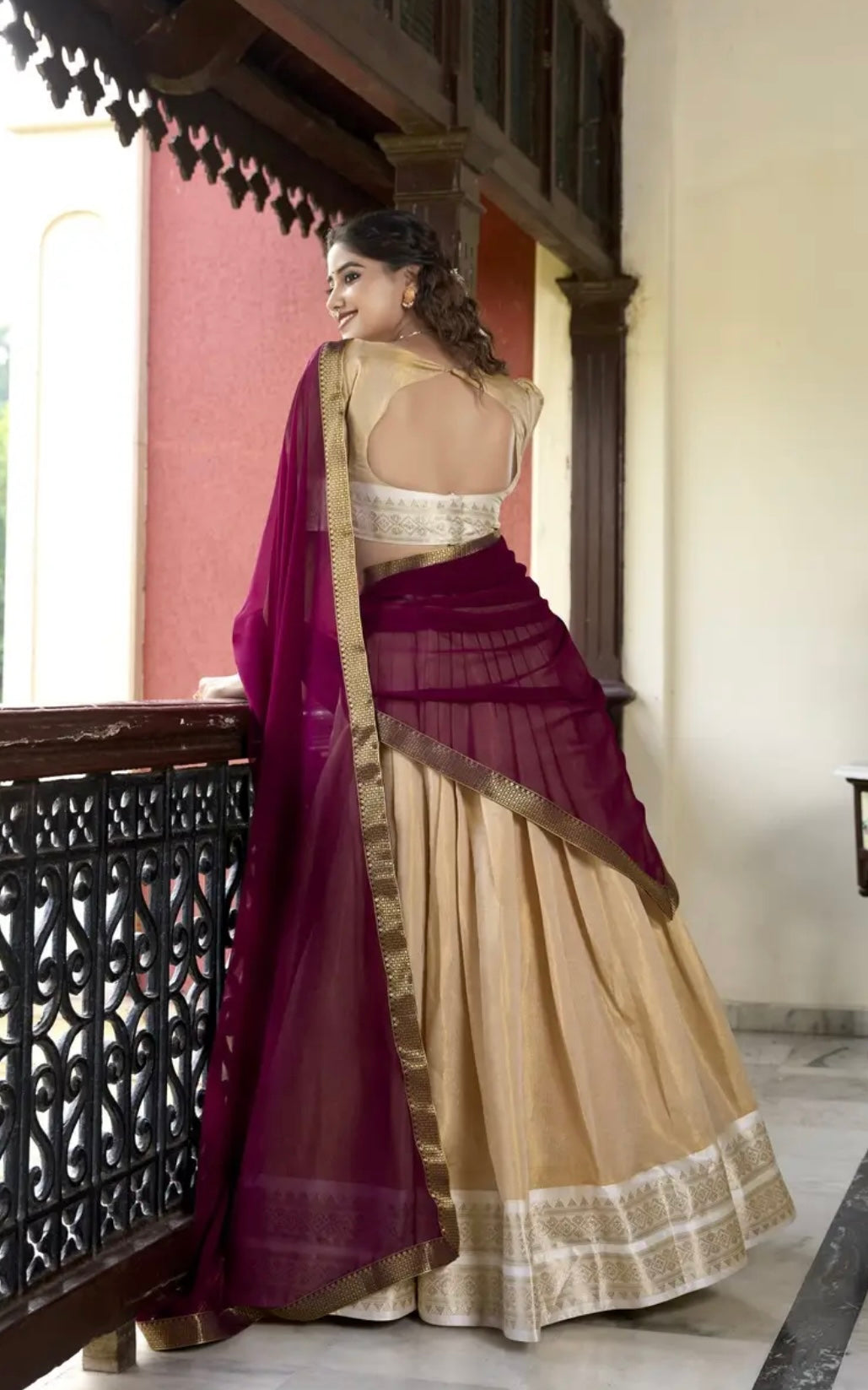 Lehenga beige & blanc