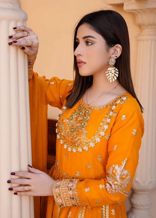 Robe jaune moutarde & doré