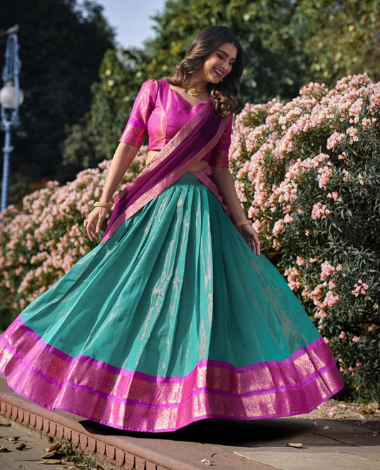 Lehenga bleu turquoise, rose & doré