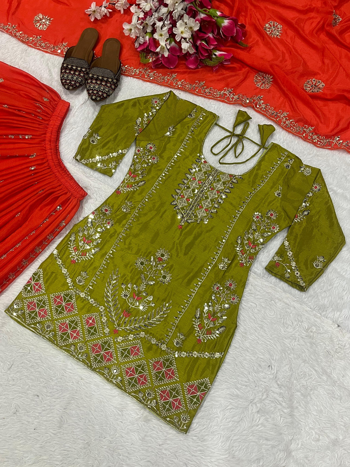 Ensemble haut, pantalon palazzo, écharpe vert & orange