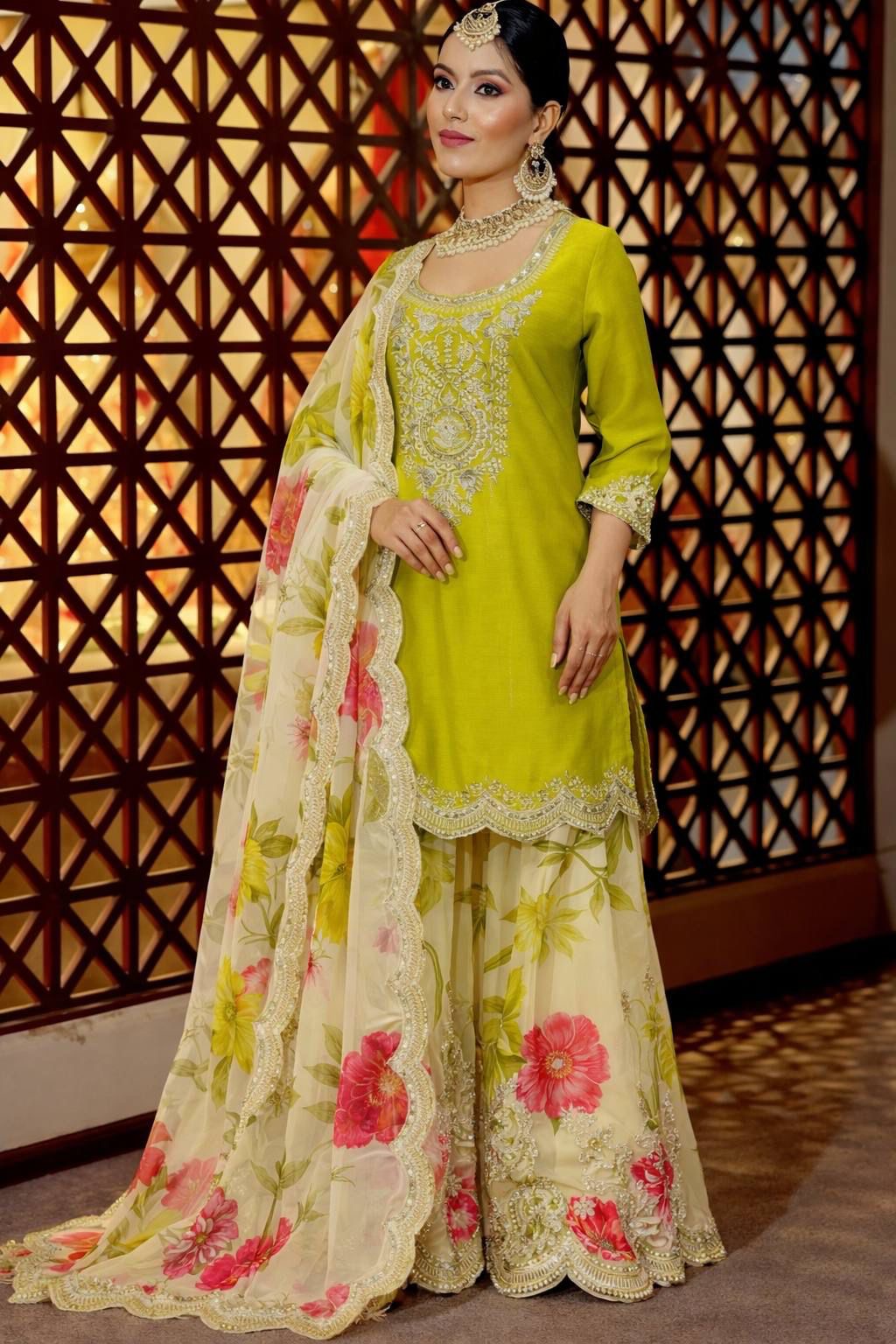 Ensemble palazzo vert & rose à motifs fleuris