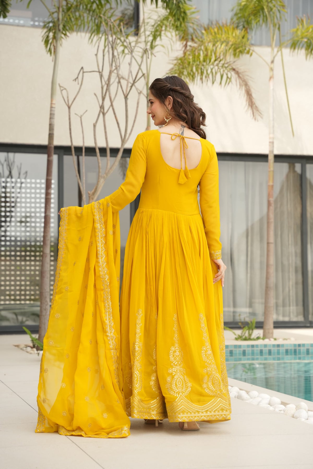 Robe jaune & doré