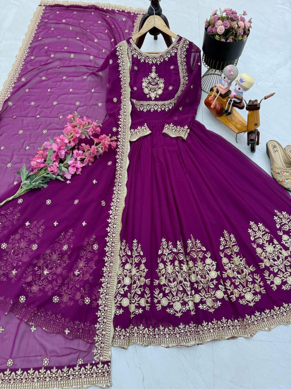Robe mauve & doré