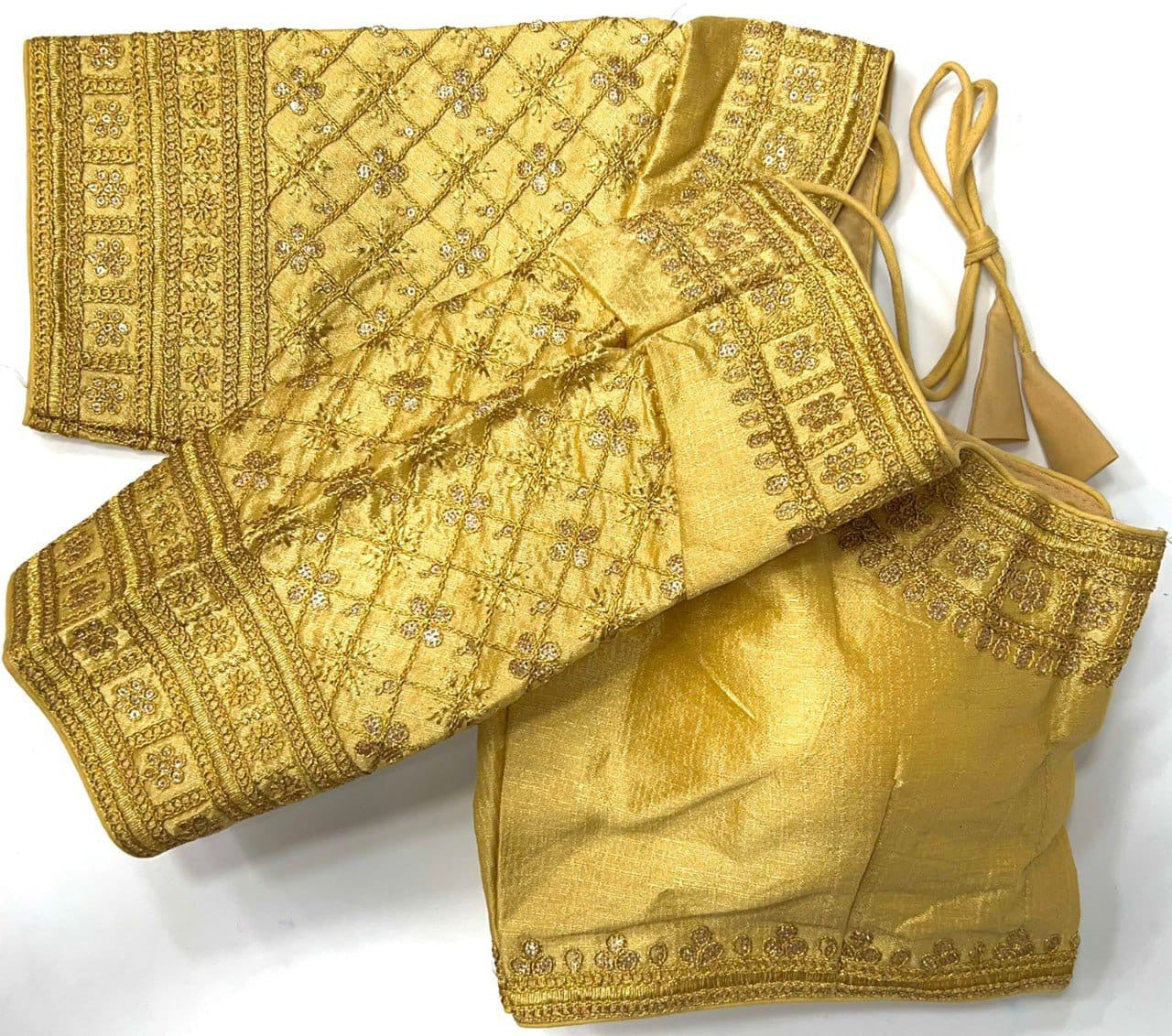 Choli doré
