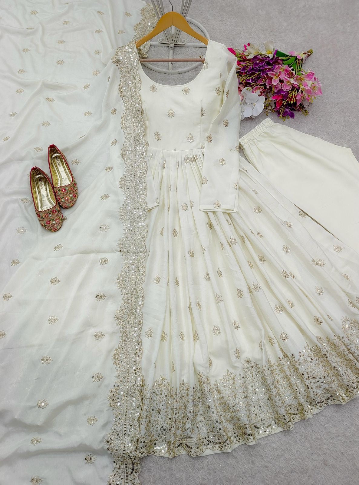 Robe indienne blanc & doré