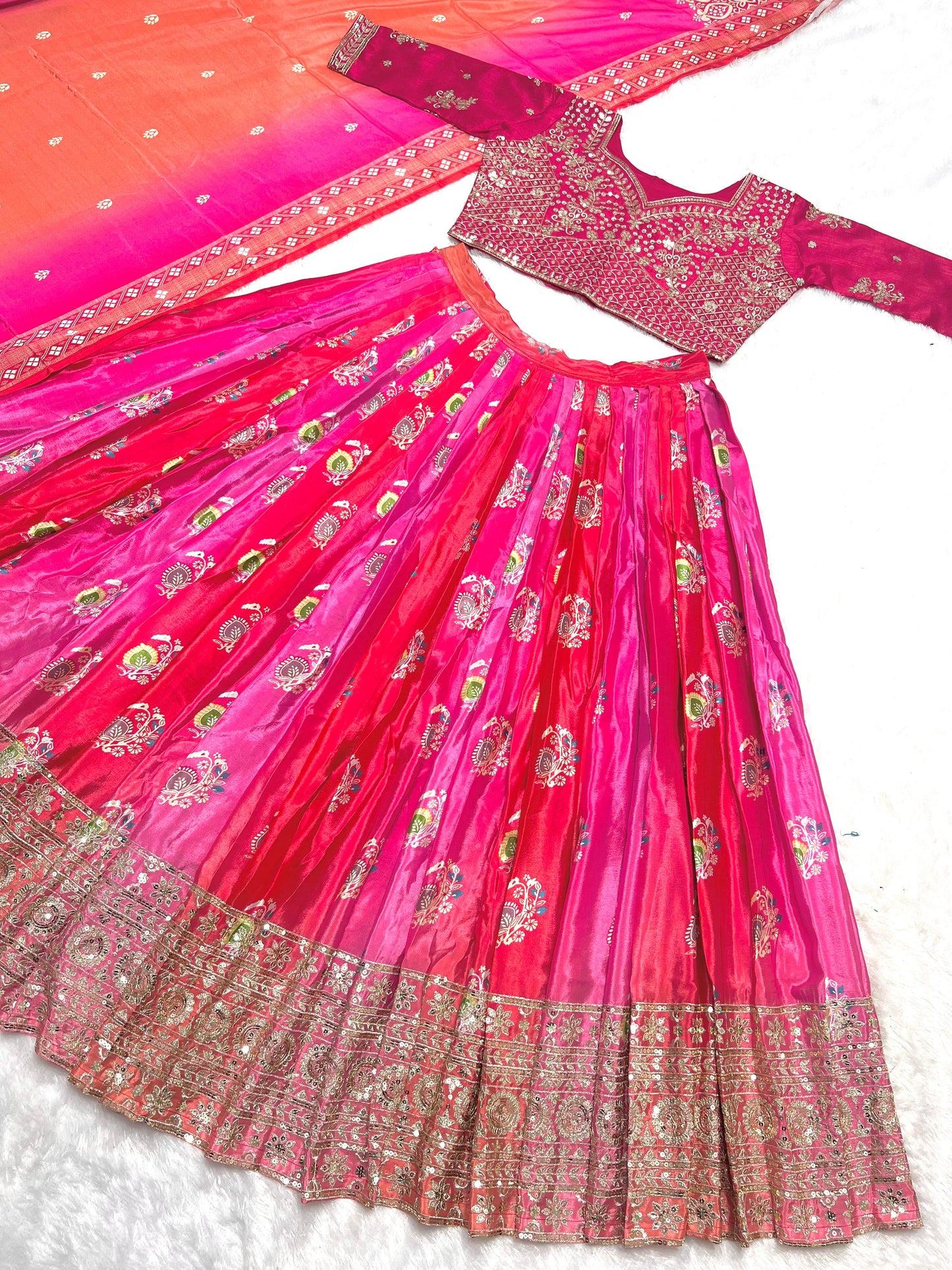 Lehenga rose & doré