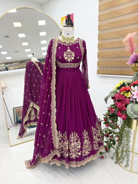 Robe mauve & doré