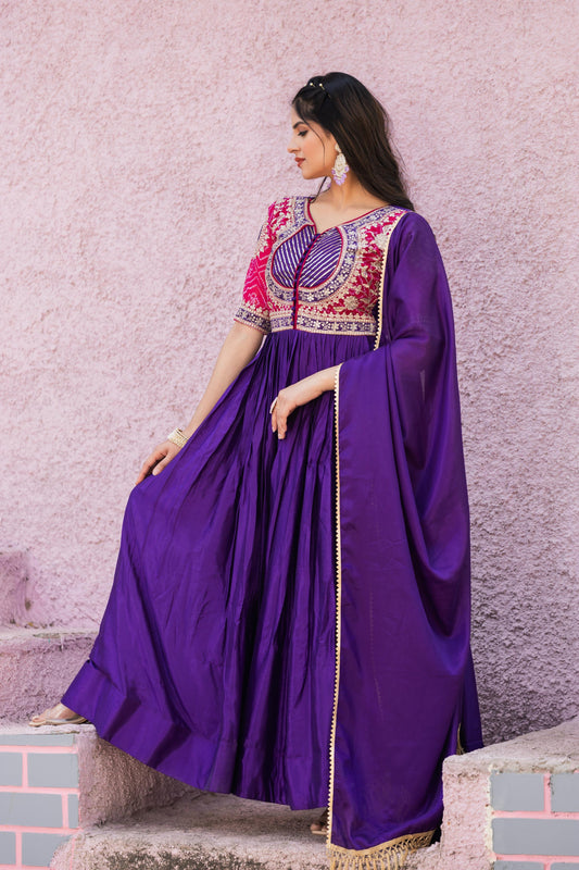 Robe indienne mauve, rose & doré