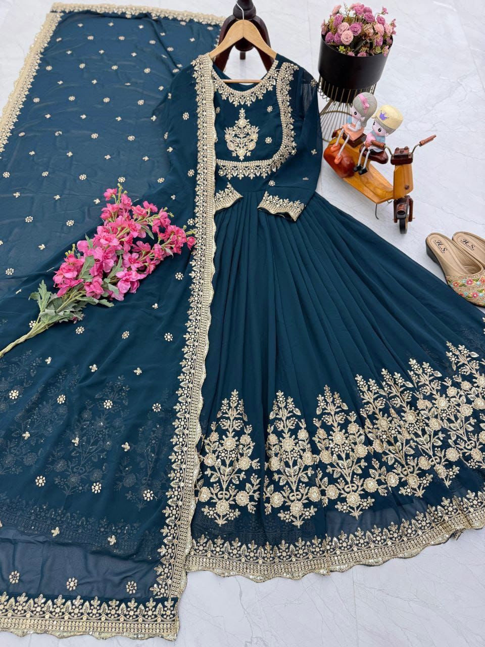 Robe bleu & doré