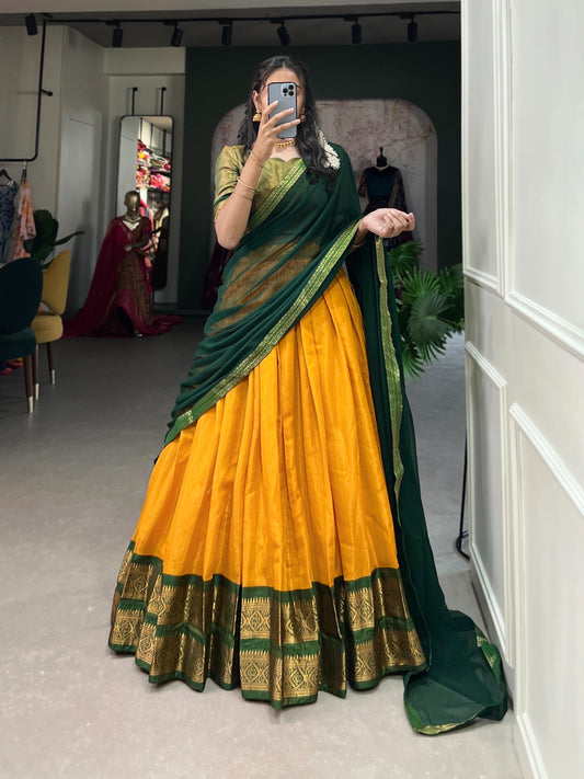 Lehenga jaune, vert & doré