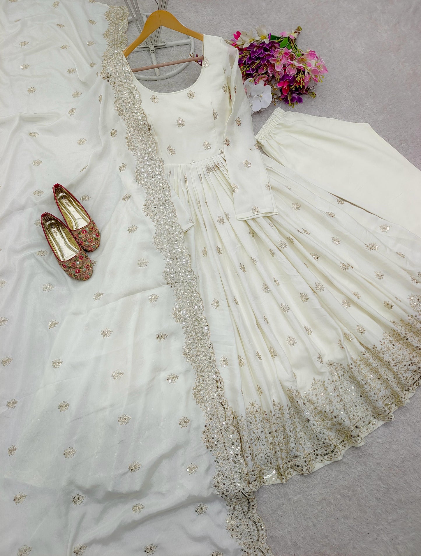 Robe indienne blanc & doré