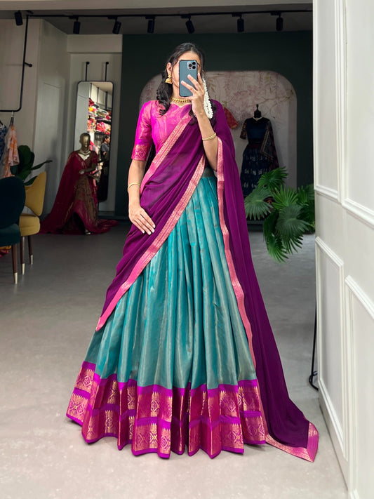 Lehenga bleu turquoise, rose & doré