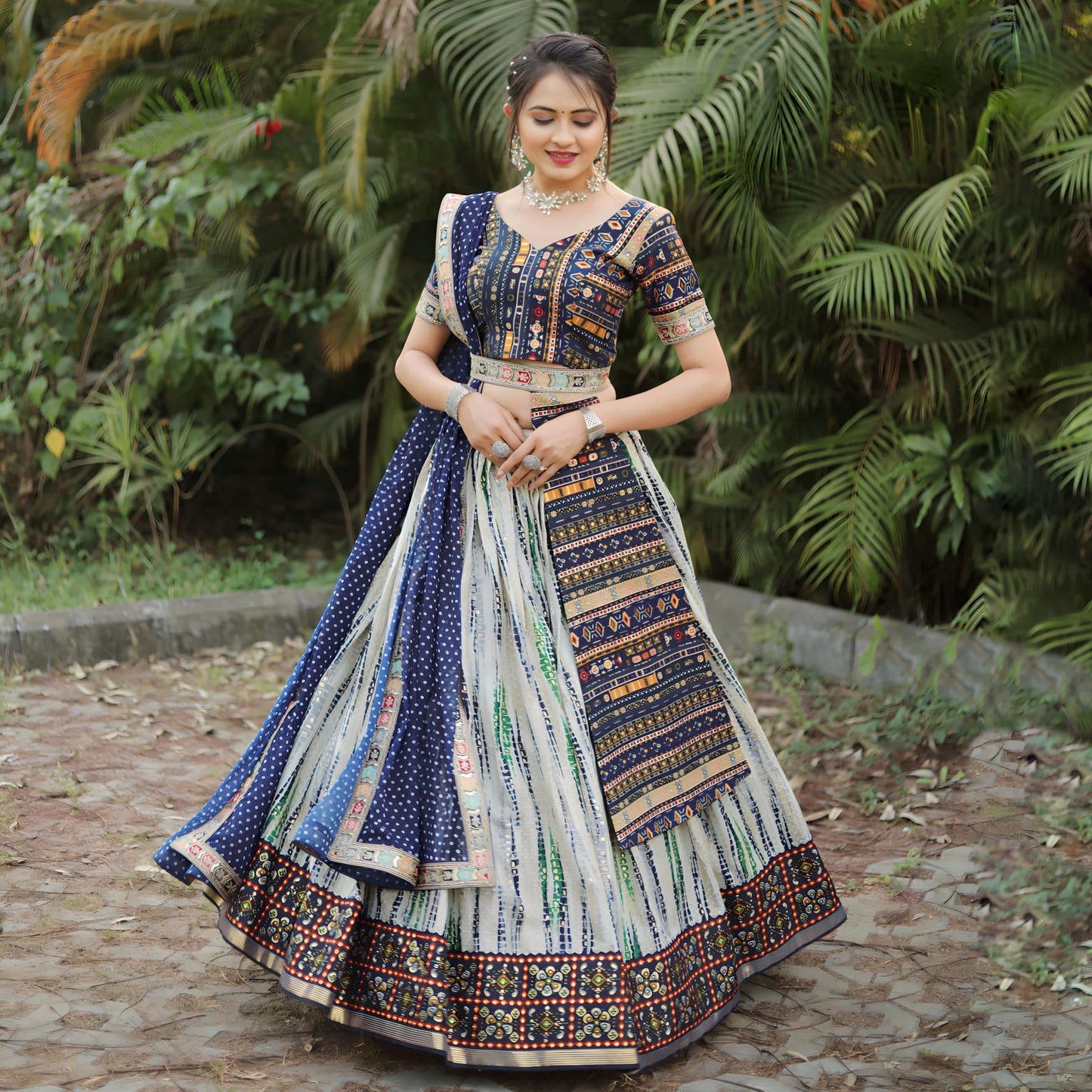 Lehenga design bleu