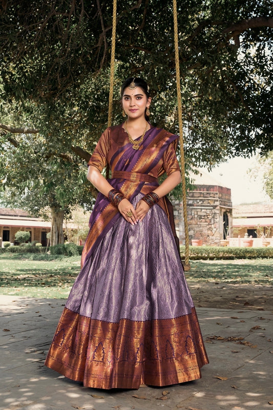 Lehenga design mauve & doré