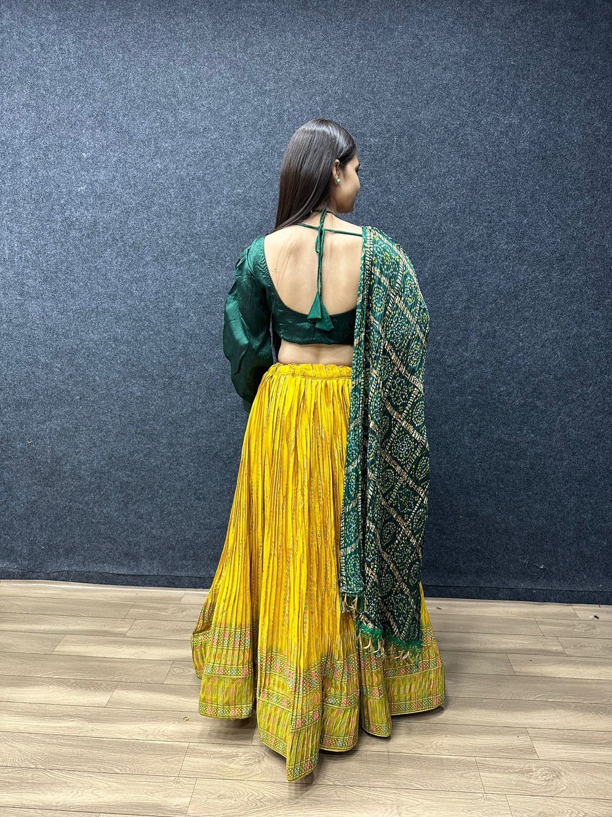 Lehenga design jaune & vert