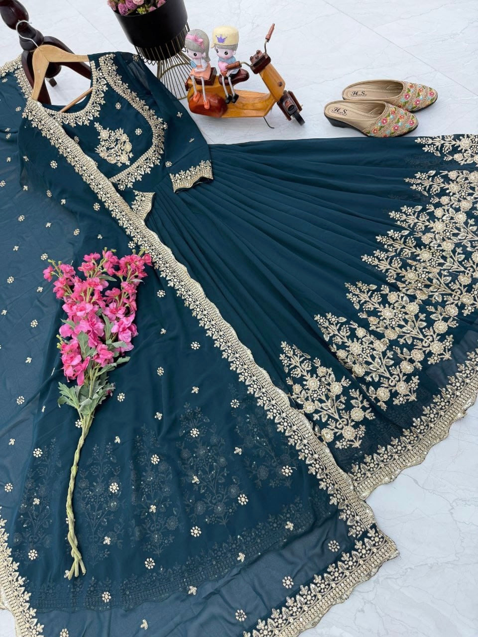 Robe bleu & doré