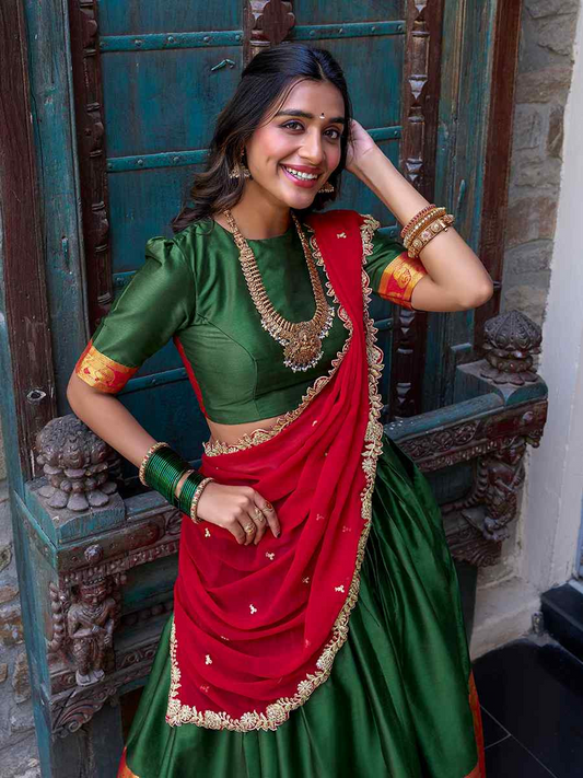 Lehenga vert, rouge & doré