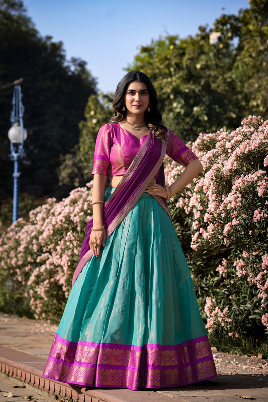Lehenga bleu turquoise, rose & doré