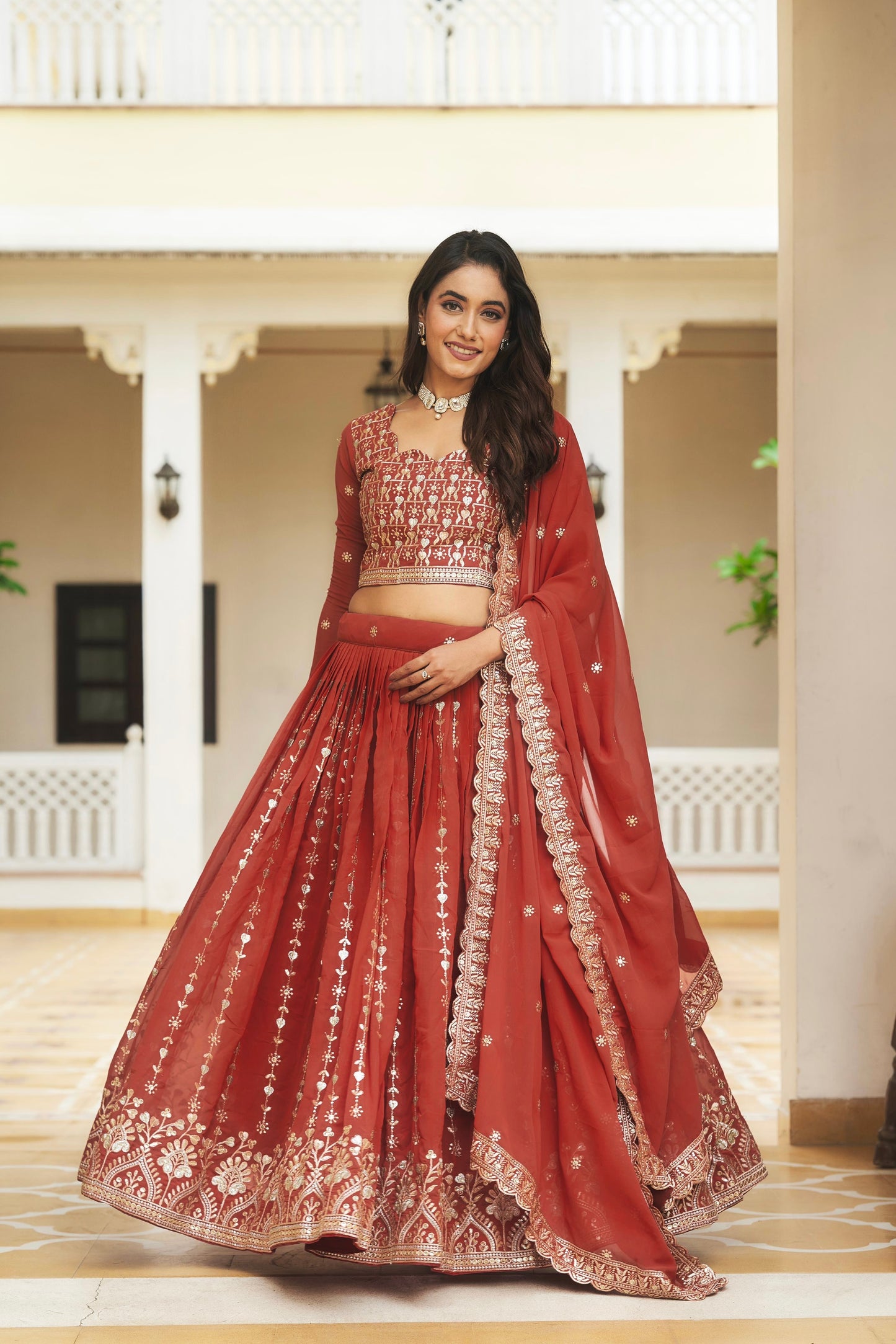 Lehenga rouille & doré