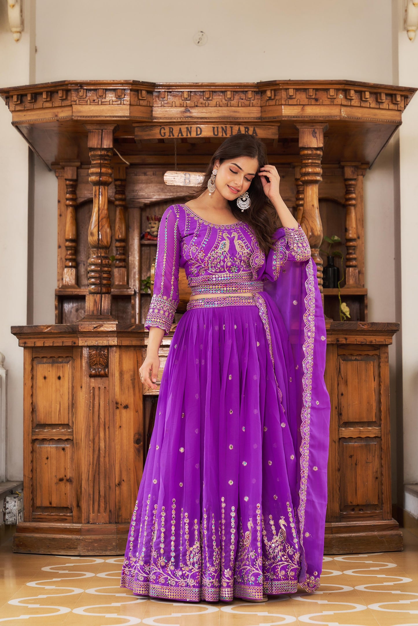 Lehenga mauve motifs paon