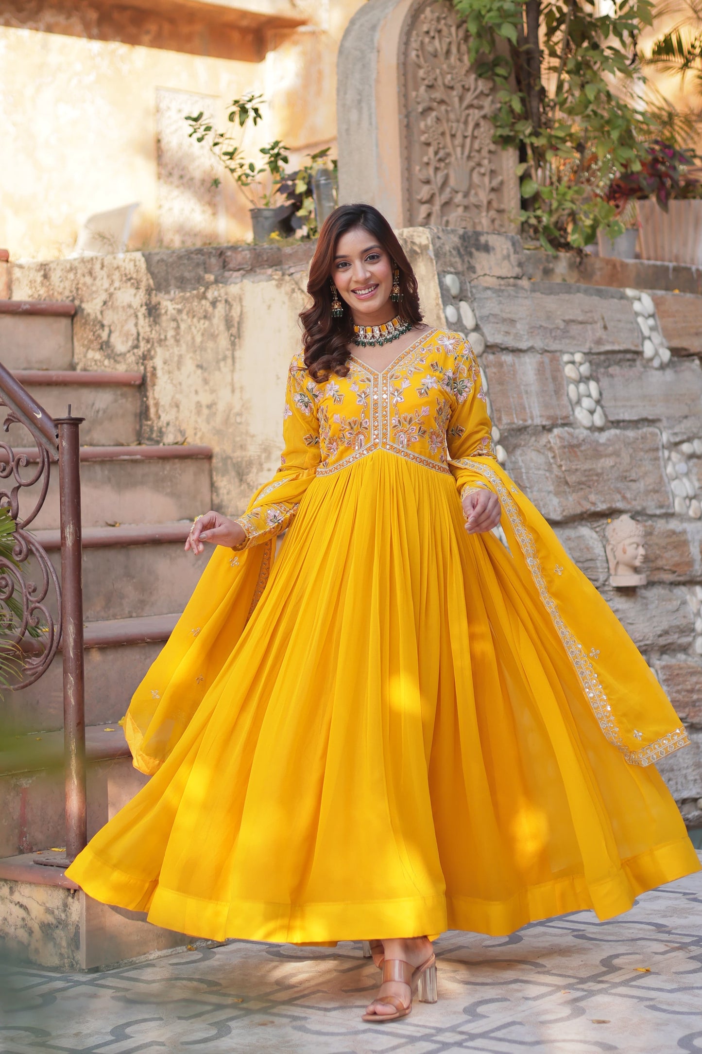 Robe jaune & doré
