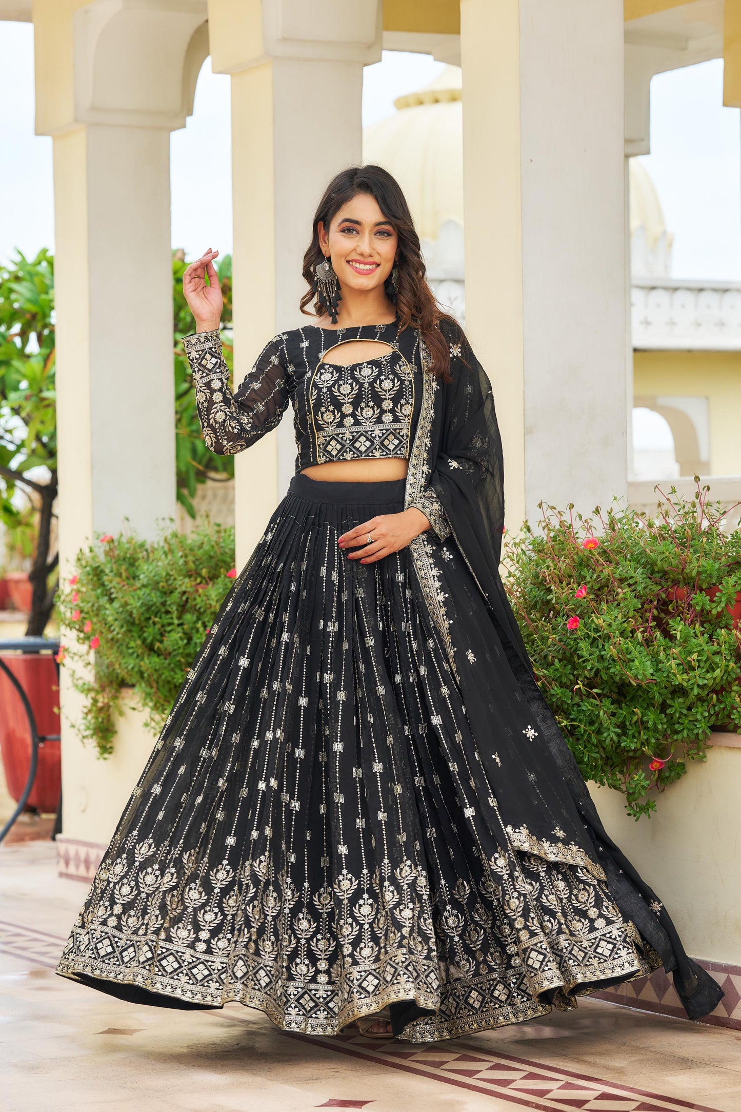 Lehenga noir & doré