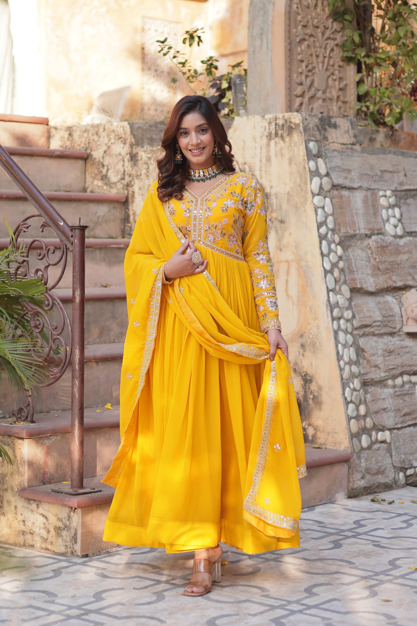 Robe jaune & doré