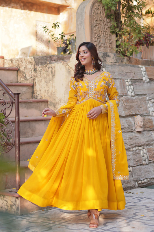 Robe jaune & doré
