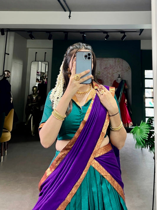 Lehenga bleu turquoise, mauve & doré