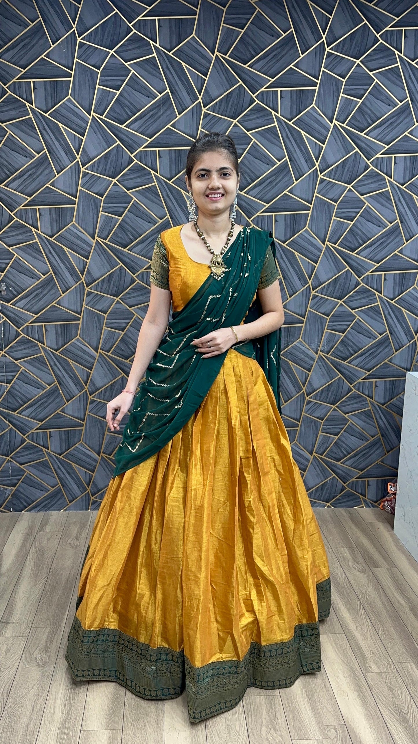 Lehenga jaune & vert