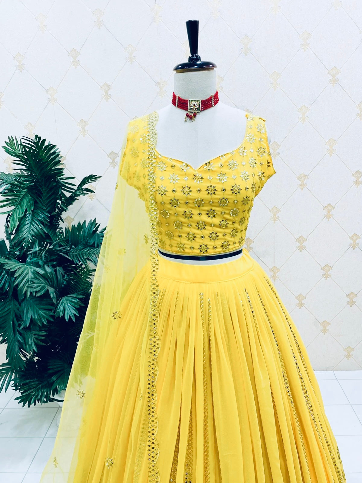 Lehenga jaune, doré & argenté