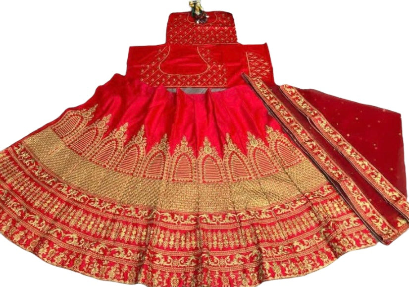 Lehenga rouge & doré